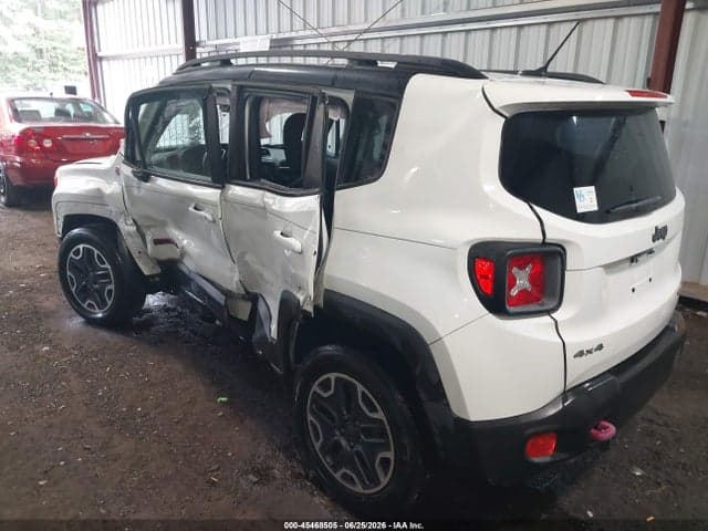 2017 JEEP RENEGADE TRAILHAWK 6