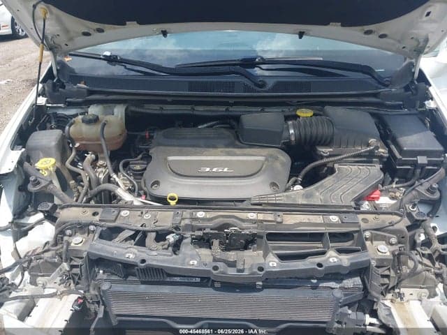 2017 CHRYSLER PACIFICA LIMITED 10
