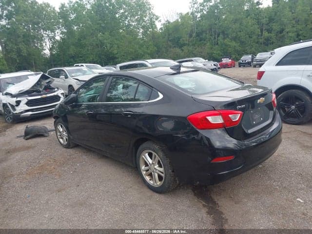2017 CHEVROLET CRUZE LT AUTO 4