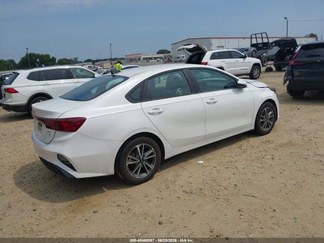 2022 KIA FORTE LXS 4