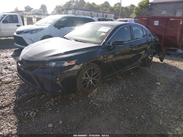 2022 TOYOTA CAMRY SE 2