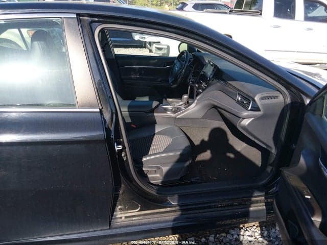 2022 TOYOTA CAMRY SE 5
