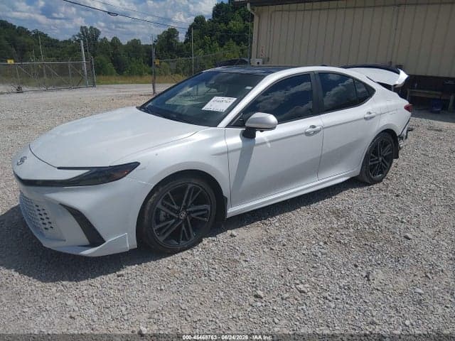 2025 TOYOTA CAMRY XSE 2