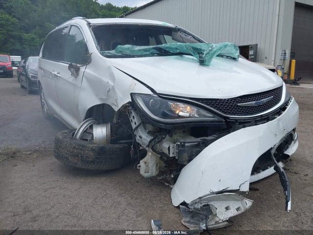 2018 CHRYSLER PACIFICA TOURING L 6