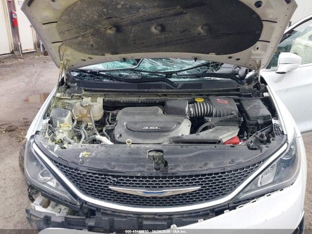2018 CHRYSLER PACIFICA TOURING L 10