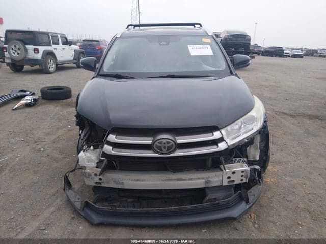 2019 TOYOTA HIGHLANDER XLE 12
