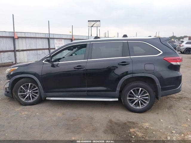 2019 TOYOTA HIGHLANDER XLE 14