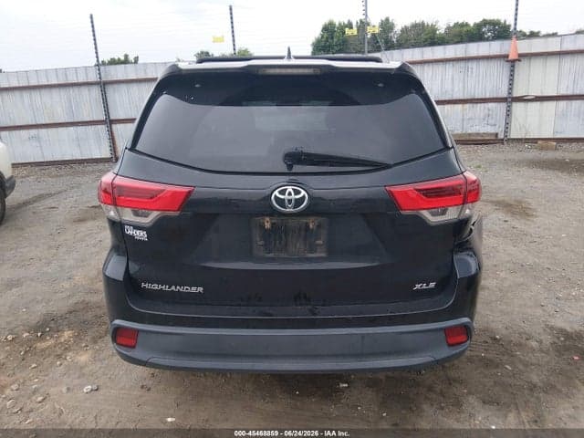 2019 TOYOTA HIGHLANDER XLE 16