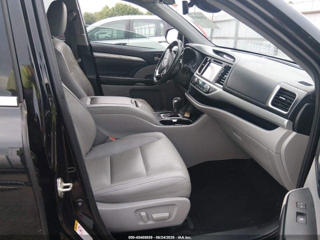 2019 TOYOTA HIGHLANDER XLE 5