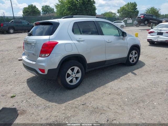 2020 CHEVROLET TRAX FWD LT 4