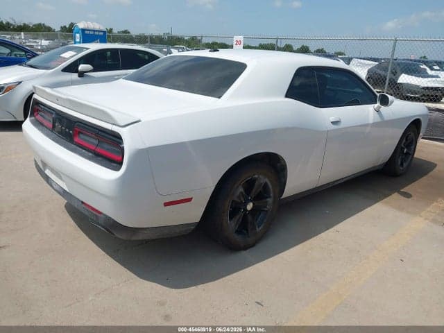 2020 DODGE CHALLENGER SXT 4