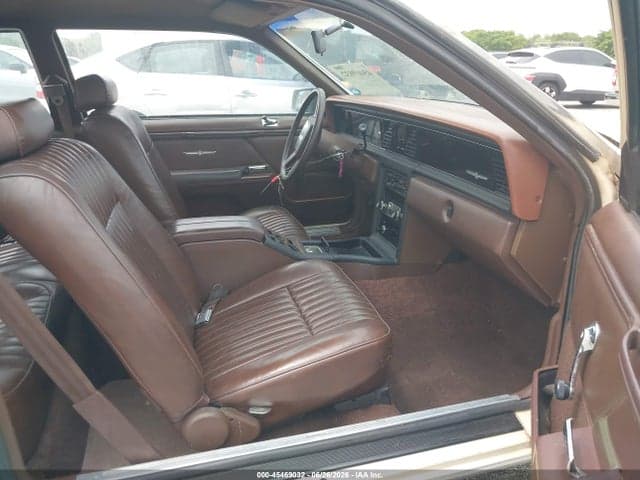 1983 FORD THUNDERBIRD 5
