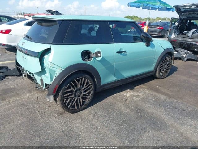 2025 MINI HARDTOP COOPER 4
