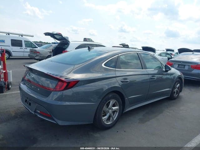 2021 HYUNDAI SONATA SE 4