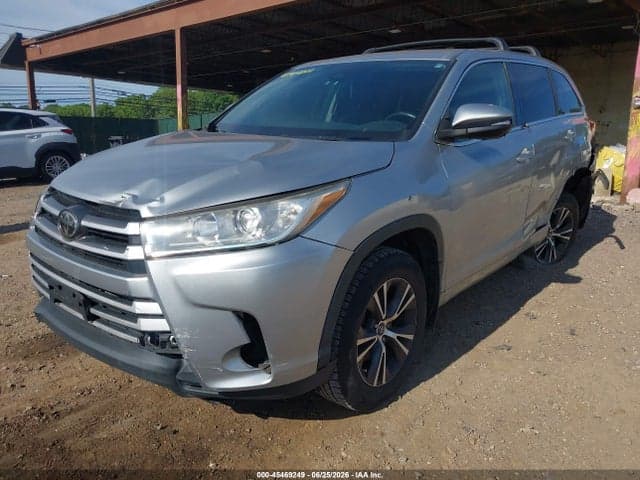 2017 TOYOTA HIGHLANDER LE PLUS 2