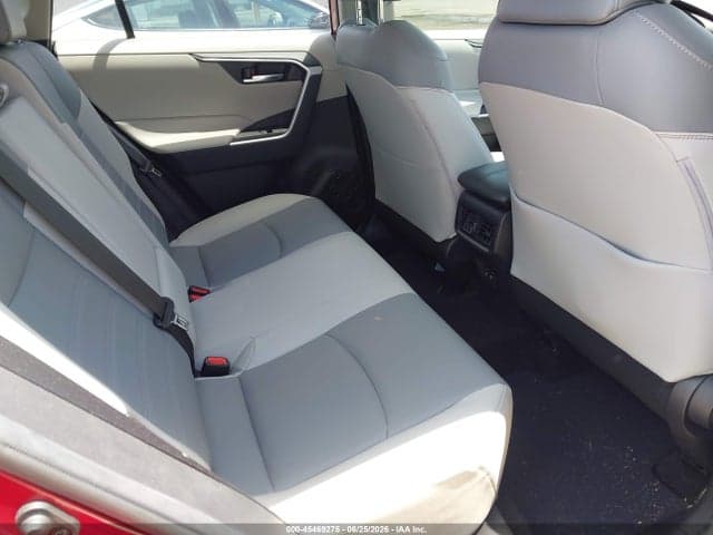 2019 TOYOTA RAV4 XLE PREMIUM 8