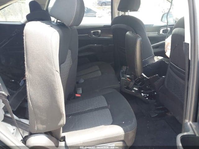 2022 KIA SORENTO LX 8