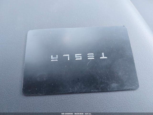 2026 TESLA MODEL 3 11