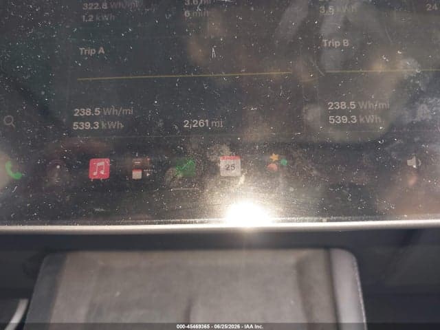 2026 TESLA MODEL 3 8