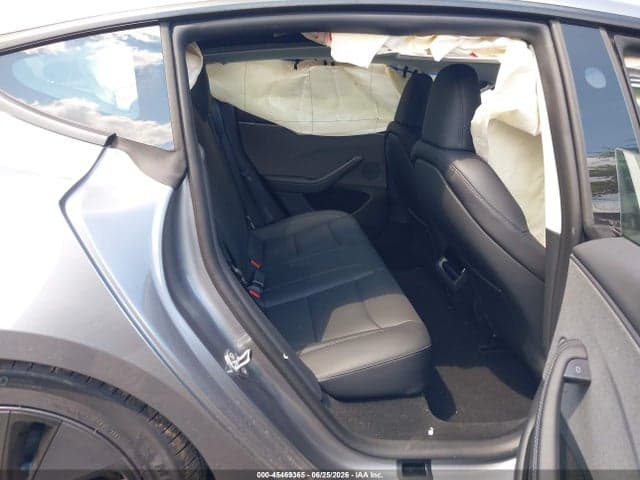 2026 TESLA MODEL 3 9