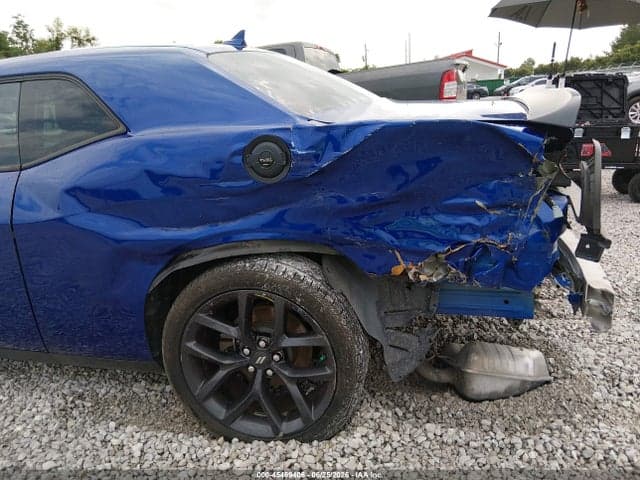 2021 DODGE CHALLENGER SXT 6