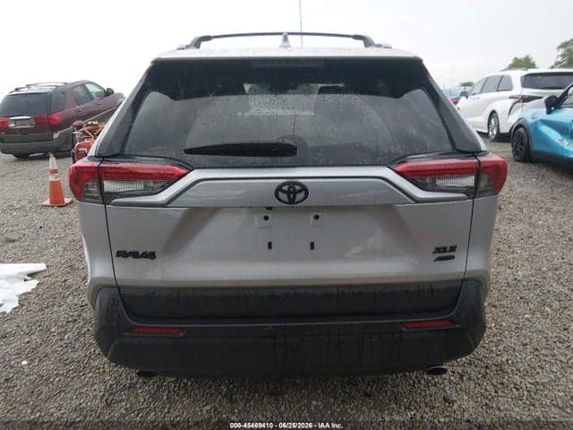 2025 TOYOTA RAV4 XLE PREMIUM 16