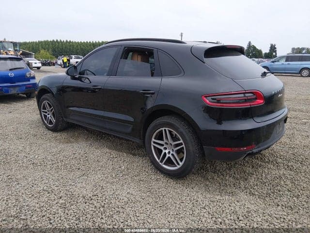 2017 PORSCHE MACAN 3