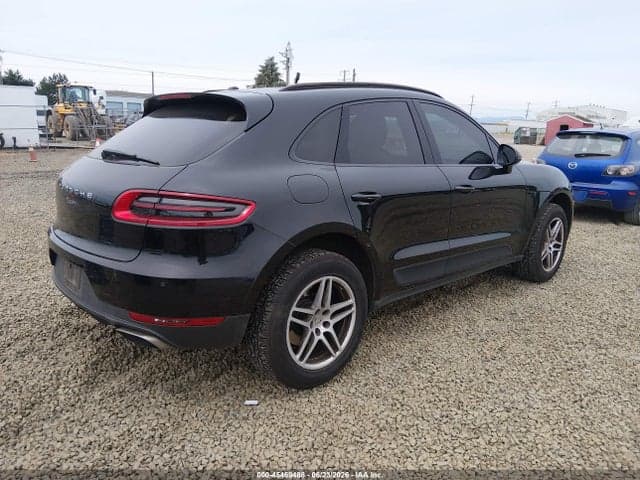 2017 PORSCHE MACAN 4