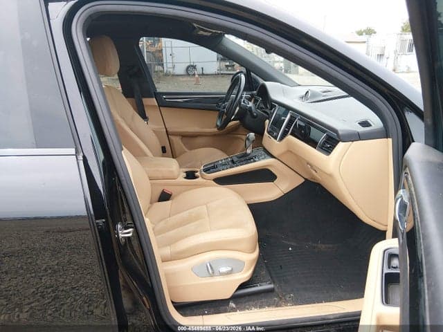 2017 PORSCHE MACAN 5