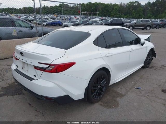 2025 TOYOTA CAMRY SE 4