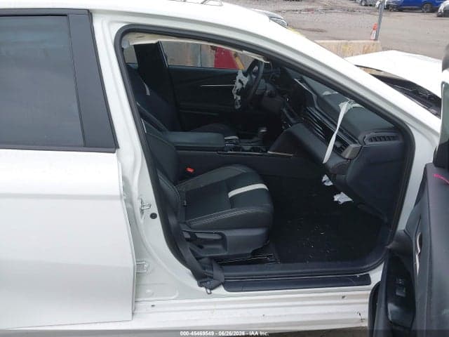 2025 TOYOTA CAMRY SE 5