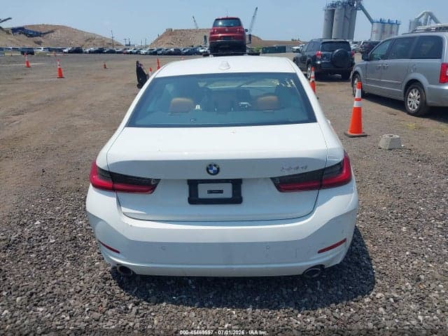 2024 BMW 330I 16