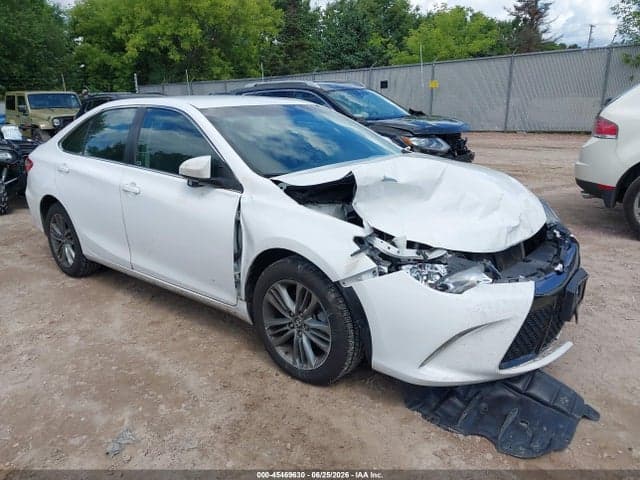 2017 TOYOTA CAMRY SE - 1