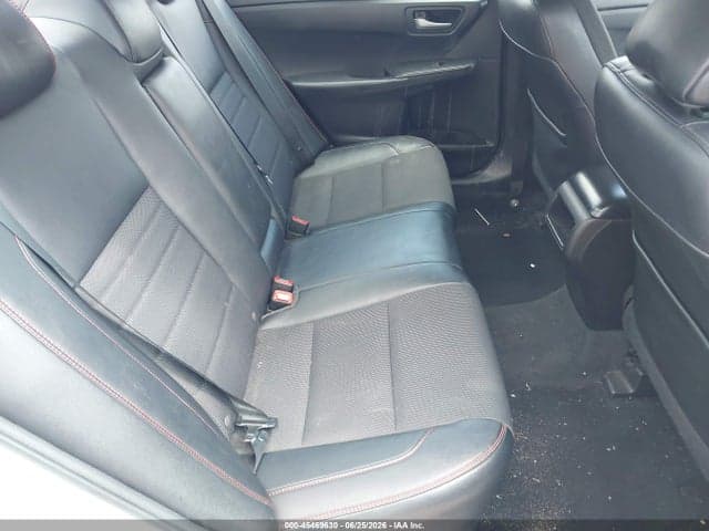 2017 TOYOTA CAMRY SE 8