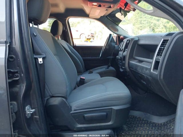 2018 RAM 1500 EXPRESS 4X4 6'4 BOX 5