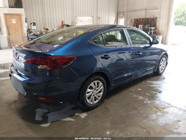 2020 HYUNDAI ELANTRA SE 4