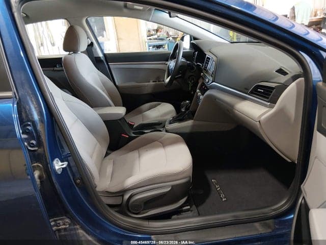 2020 HYUNDAI ELANTRA SE 5