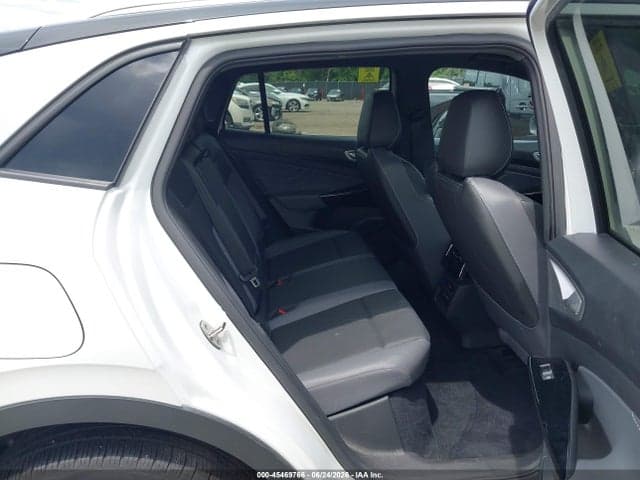 2023 VOLKSWAGEN ID.4 AWD PRO S PLUS 8