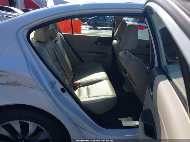 2017 HONDA ACCORD HYBRID EX-L 8