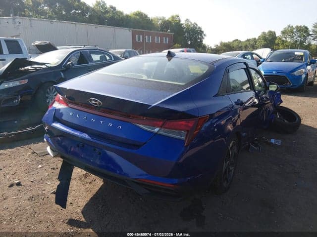 2023 HYUNDAI ELANTRA SEL 4