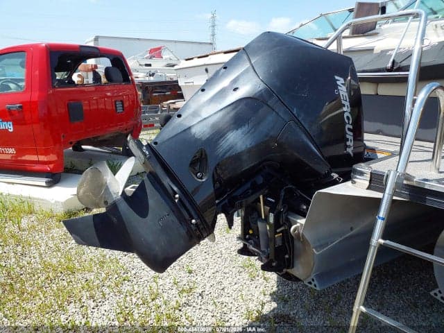 2023 BARLETTA PONTOON 10