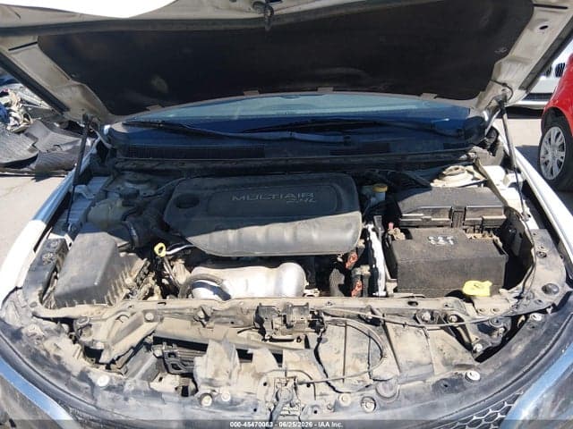 2016 CHRYSLER 200 LIMITED 10