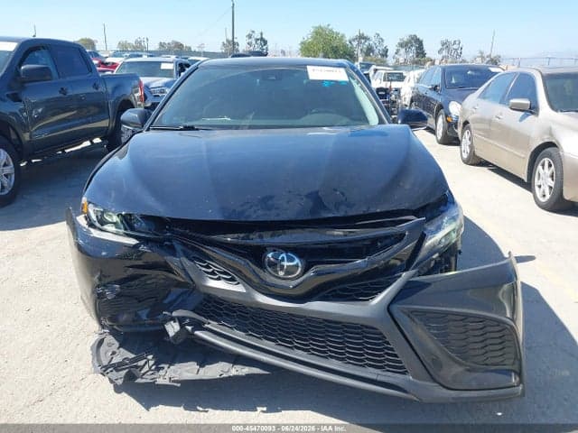 2022 TOYOTA CAMRY SE 6