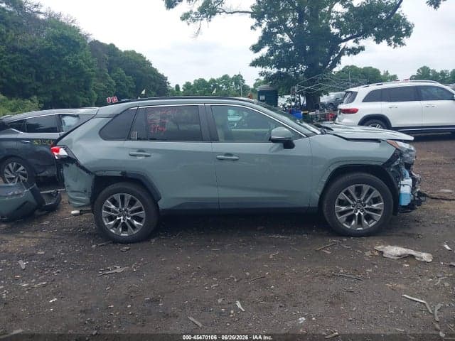 2022 TOYOTA RAV4 XLE PREMIUM 14