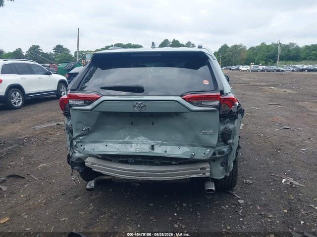 2022 TOYOTA RAV4 XLE PREMIUM 17