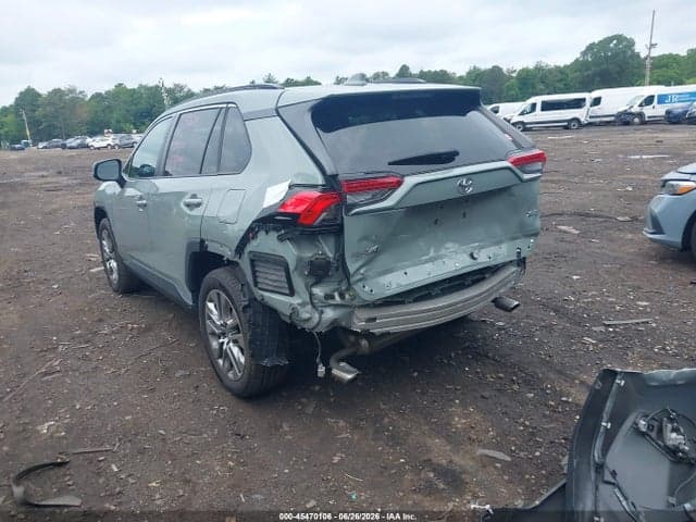 2022 TOYOTA RAV4 XLE PREMIUM 3