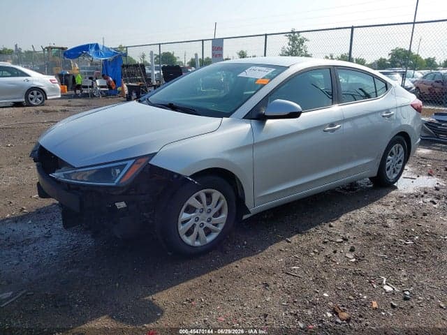 2019 HYUNDAI ELANTRA SE 2