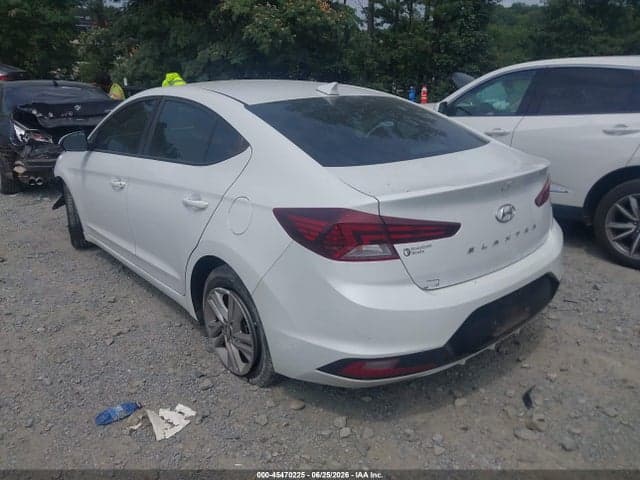 2019 HYUNDAI ELANTRA SEL 3