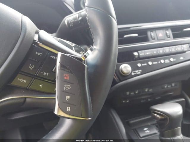 2022 LEXUS ES 250 11