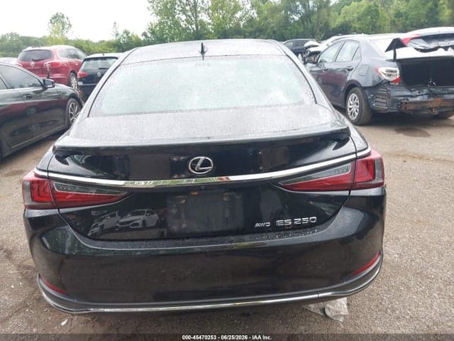 2022 LEXUS ES 250 16